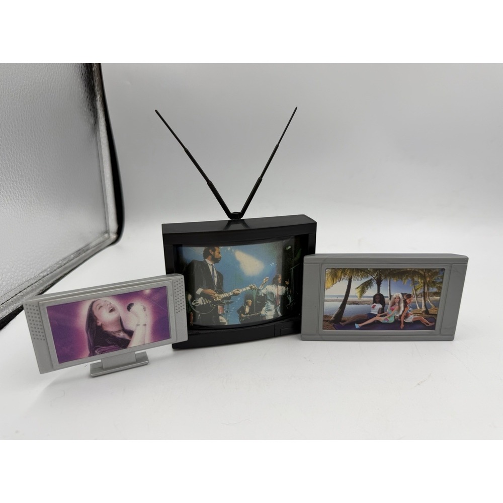 VINTAGE LOT OF 3 TELEVISION SET FOR MINIATURE DOLLHOUSE